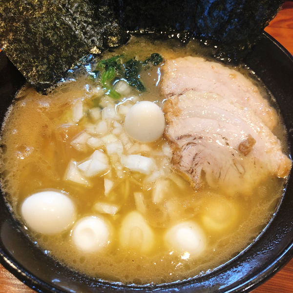 「IEKぽいの好き 750円 うずら 100円」@麺＆cafe Coi.Coi.の写真