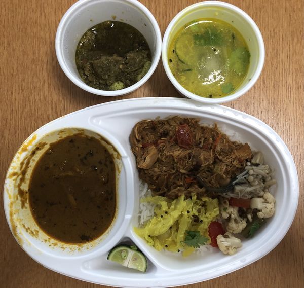 「カレー3種かけプレート」@イーカ スークの写真