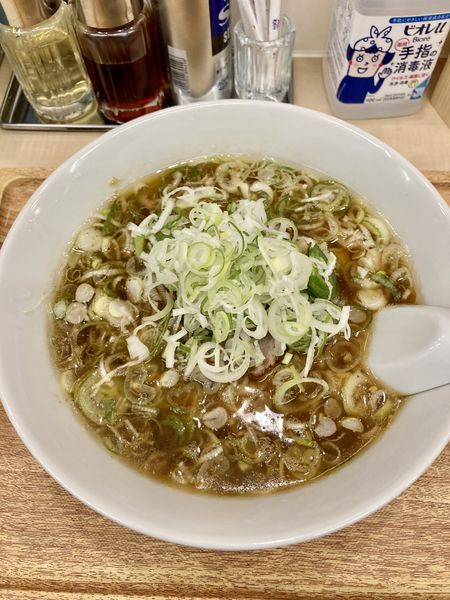 「ラーメン(ネギトッピング)」@大勝 松戸店の写真