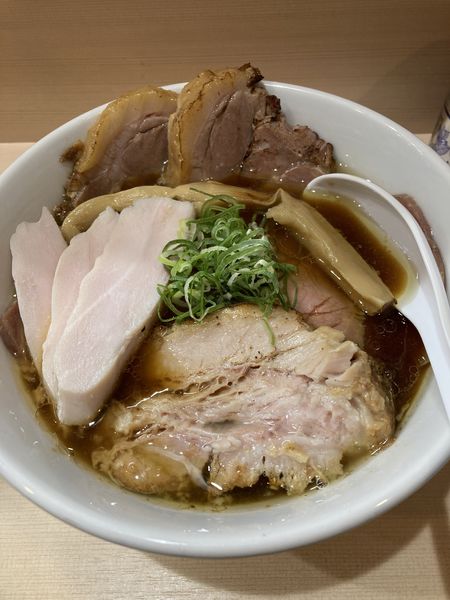 「チャーシュー麺？」@手揉み中華そば 中村の写真