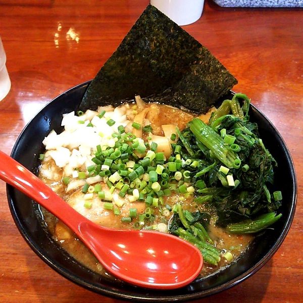 「かつおくん+れん草増し」@我流らーめん 心瀧の写真