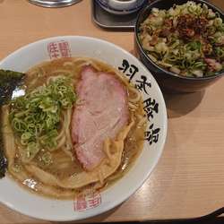 らぁ麺(並)＋ネギチャーシュー丼1000円