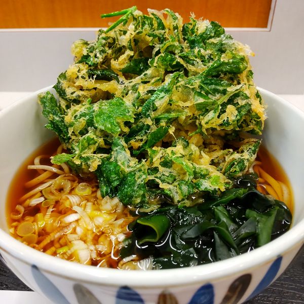 「明日葉天そば（￥470）」@万葉そば つつじヶ丘店の写真