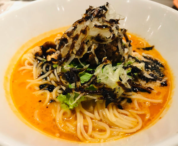 「特製冷やし担々麺 980円 (税抜)」@鶏白湯らーめん 自由が丘蔭山 有明ガーデン店の写真