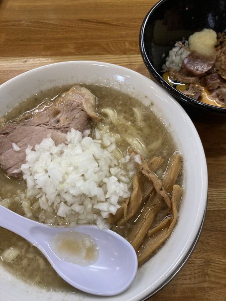 「中華そば、中脂、スキヤキ」@中華そば136の写真