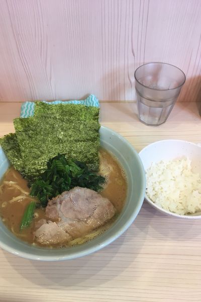 「ラーメン＋ほうれん草」@家系 武の極みの写真