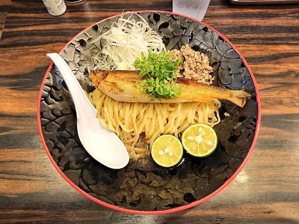 「子持ちアユの冷たい和えそば」@稲荷屋の写真