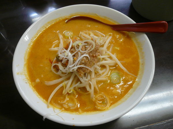 「赤担々麺」@ラーメン餃子専科 天下一の写真