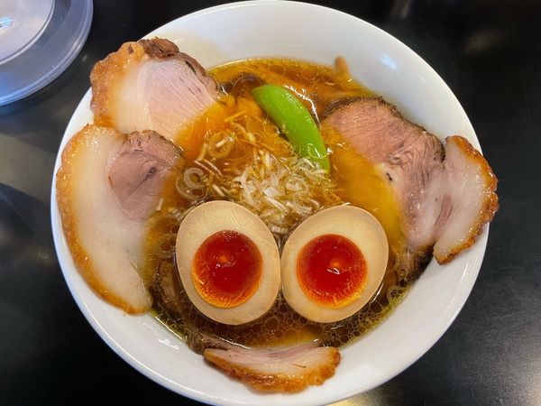 「醤油らーめん、味玉、チャーシュー増し」@麺処にしむらの写真