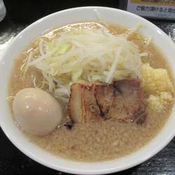 小らーめん（820円）