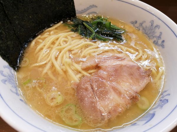 「ラーメン（700円）」@横浜家系ラーメン 中島家の写真