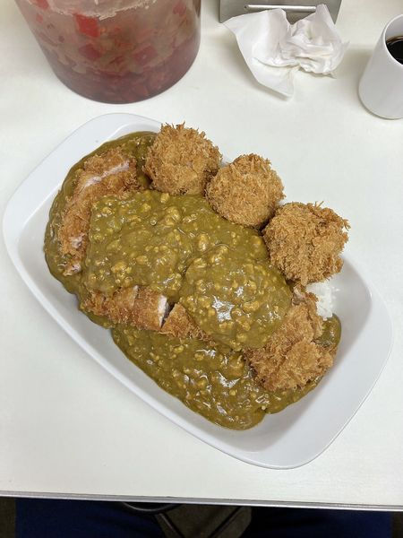 「カツシュウマイカレー」@まんてんの写真