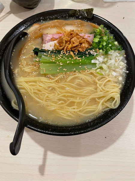 「白湯らーめん塩 大盛」@呑屋 まる星の写真