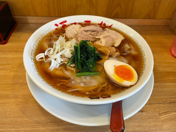 「冷しワンタンメン」@ワンタンメンの満月 三鷹店の写真