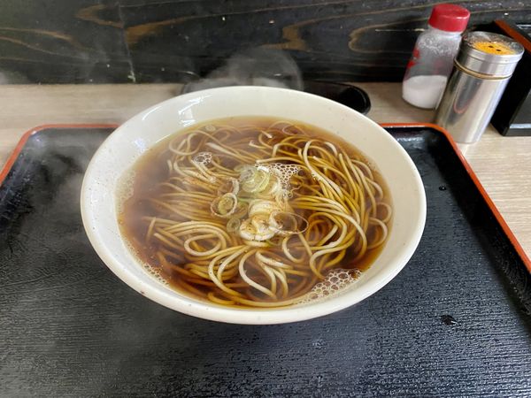 「かけそば350円」@そば処 あり賀せいろうの写真