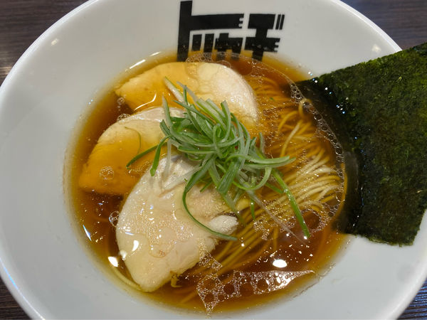 「醤油らぁめん」@らぁめん トリカヂ イッパイの写真