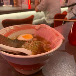 醤油ラーメン　850円