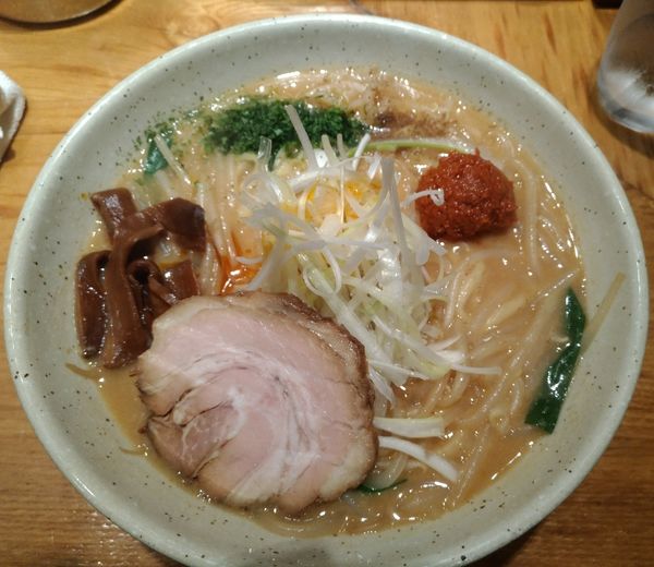 「辛バリ味噌ラーメン」@つじ田 味噌の章 飯田橋店の写真