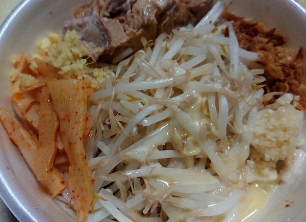 「まぜそば 小 (880円税込)テイクアウト」@ラーメン赤沼の写真