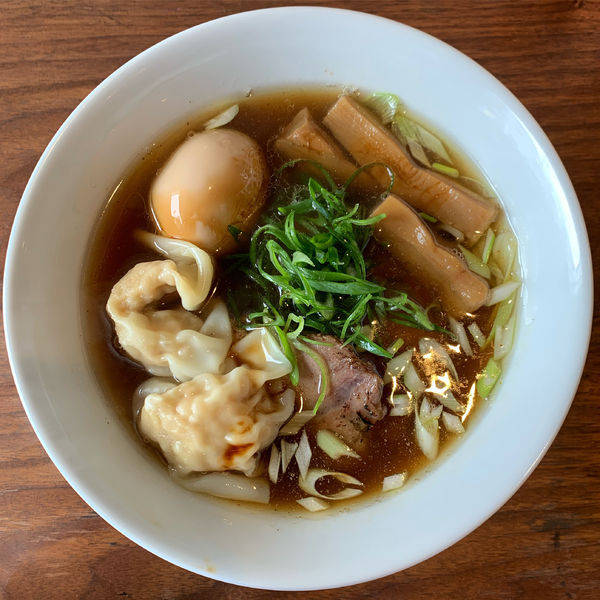 「特製中華そば」@中華そば べぃしっくの写真