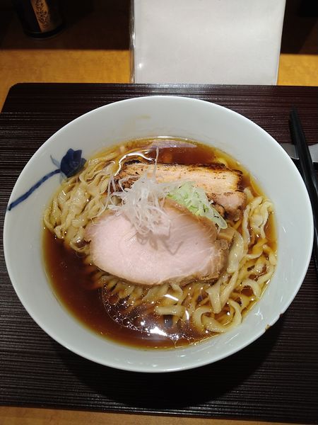 「醤油ラーメン(手揉み)¥800」@麺 みつヰの写真