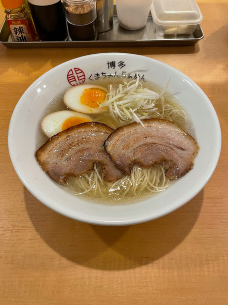 「味玉クリアとんこつ」@博多くまちゃんらぁめん 春日店の写真