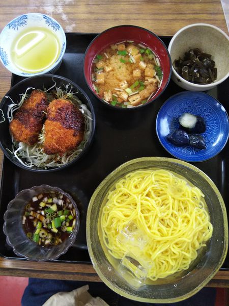 「【限定？】つけ麺定食　ミニヒレかつ丼付き　※ライス半分」@お食事処 三洛の写真