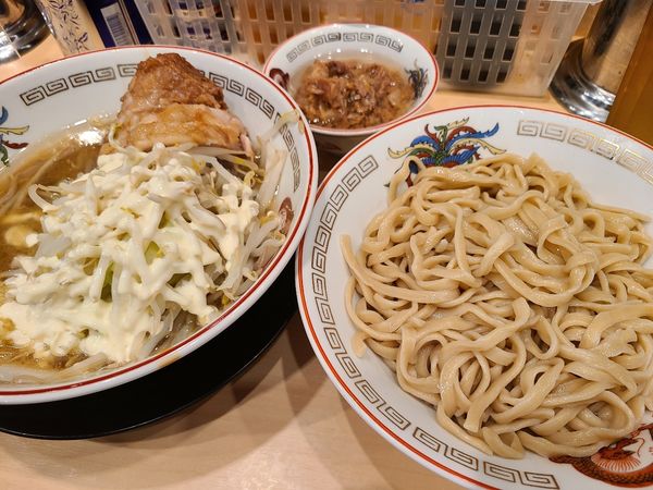 「つけ麺+豚1枚」@豚山 中野店の写真