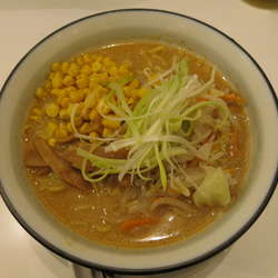 冷やし味噌タンメン(季節限定)：880円