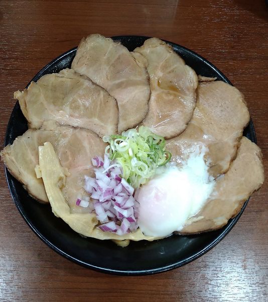 「肉盛り油そば 1140円」@麺処うきとみの写真