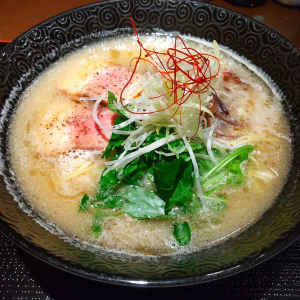 「自家製牛骨らぁめん（￥900）」@redの写真