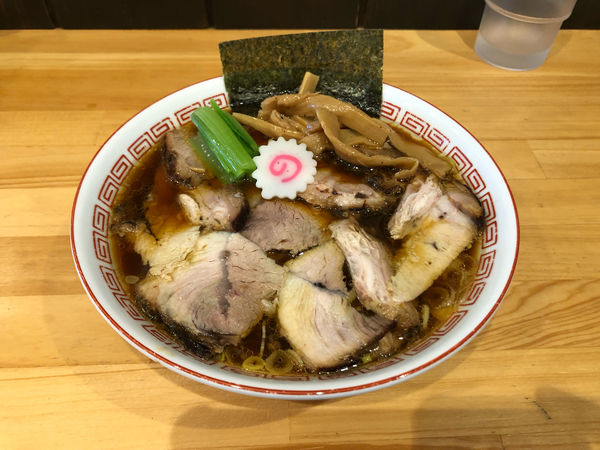 「しょうゆちゃーしゅー」@柳麺かいとの写真