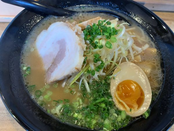 「わらすこラーメン」@麺や わらすこの写真