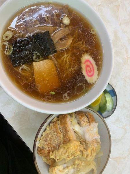 「ラーメン・カツ丼(小)セット 900円」@中華 幸楽の写真