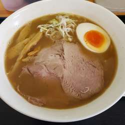 濃厚煮干しラーメン