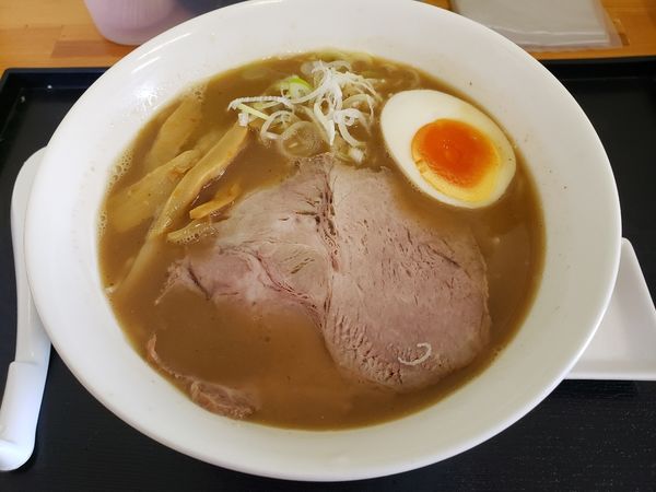「濃厚煮干しラーメン」@煮干しらーめん ○五食堂の写真