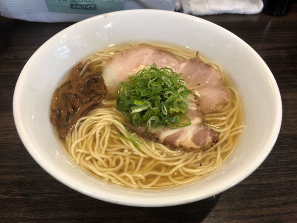 「塩ラーメン680円」@かしわぎの写真