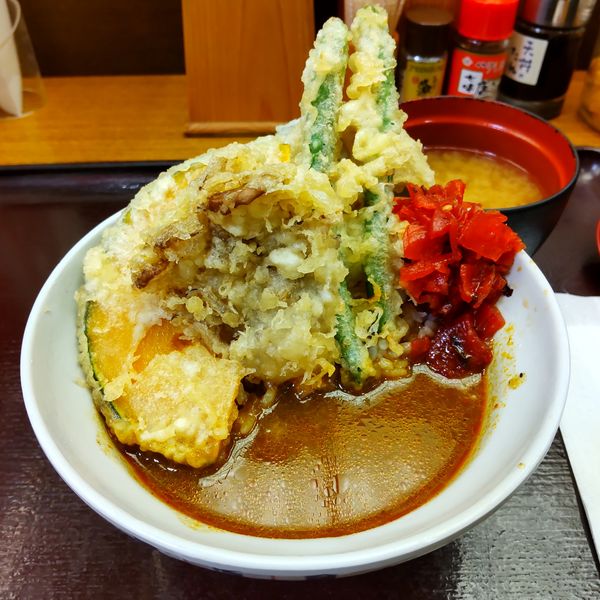 「【期間限定】野菜カレー天丼（￥690）※」@天丼 てんや 蒲田店の写真