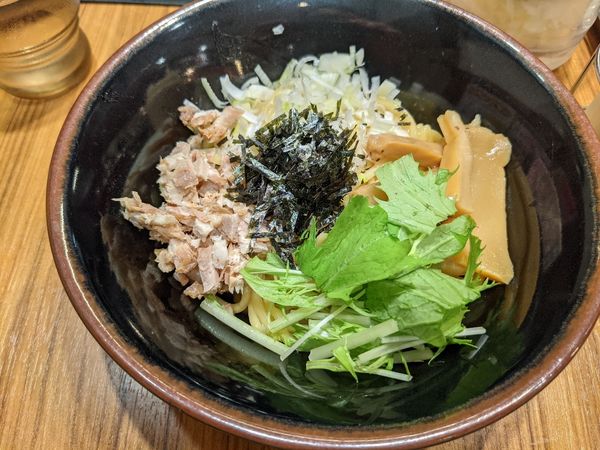 「油そば790円」@横浜家系ラーメン 壱角家 新宿5丁目店の写真