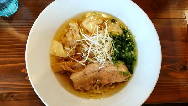 「一乃瀬ラーメン＋肉ワンタン」@自家製麺 一乃瀬の写真