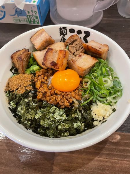 「肉入りまぜそば(大盛)」@麺屋こころ 日吉店の写真