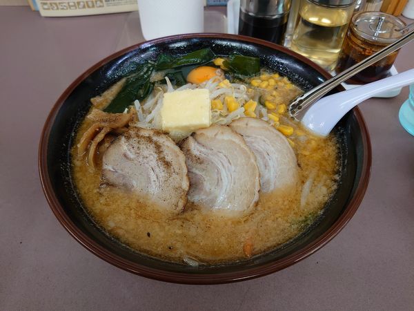 「デラックスラーメン」@くるまやラーメン 下諏訪店の写真