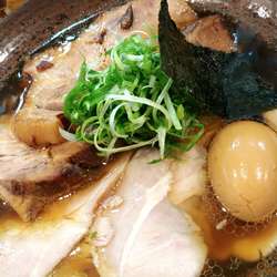 肉醤油・半熟味付玉子(名古屋コーチン)増し