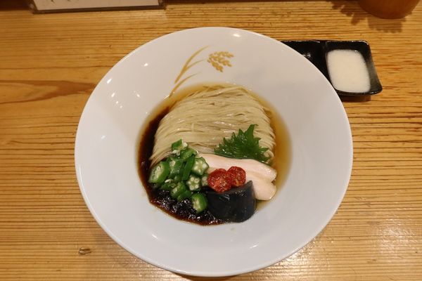「【限定】鰹と昆布だしの冷やしそば～黒酢のジュレを添えて～」@麦の道 すぐれの写真