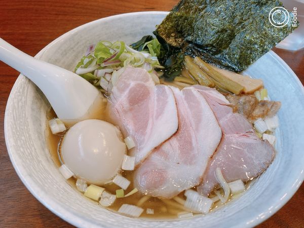 「特製いりこそば＋替え玉」@讃岐ラーメン 香麦の写真