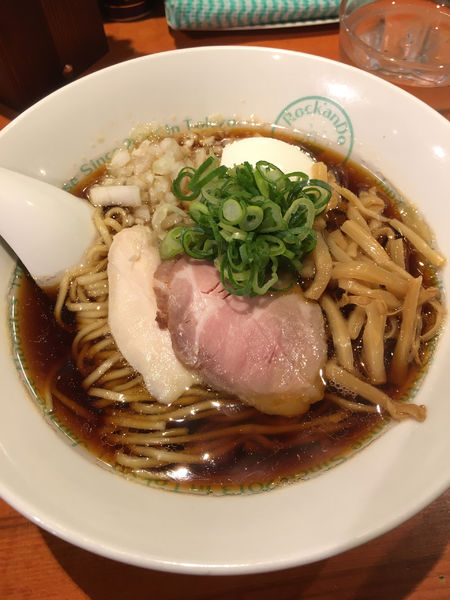 「醤油ラーメン」@麺屋 六感堂 Rock'anDoの写真