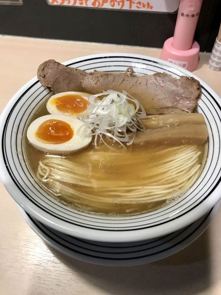 「味玉煮干しラーメン八百七十円」@煮干しらぁめん 猫トラ亭の写真