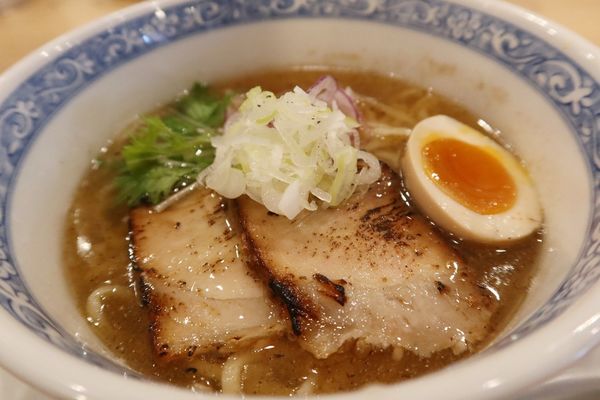 「７種の魚介塩そば￥８５０」@鶏そば 風鈴の写真