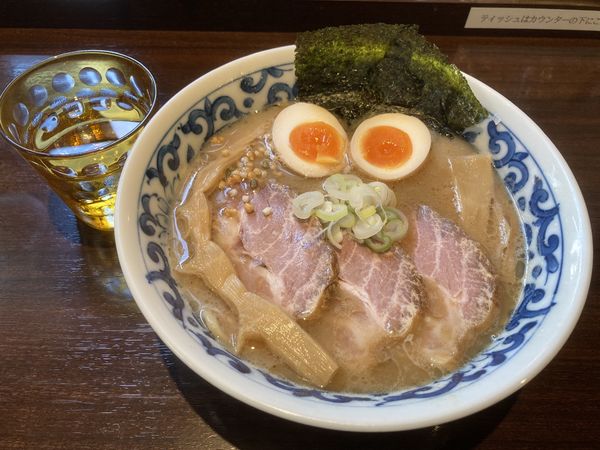 「特製濃厚ラーメン」@九段 斑鳩 市ヶ谷本店の写真