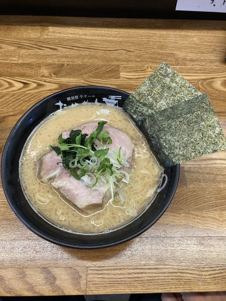 「牛テールラーメン醤油　850円」@たけめんの写真